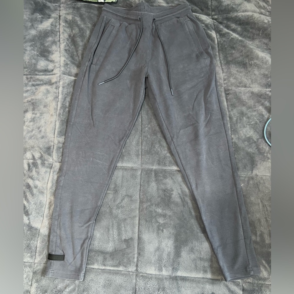 Alphalete Joggers